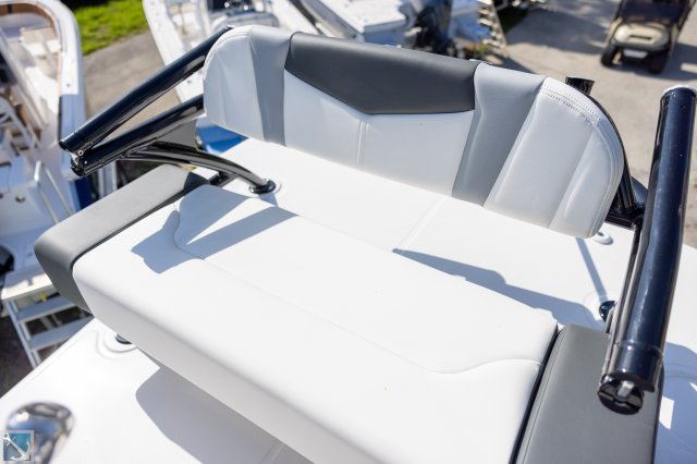 New 2024 Robalo 266 Cayman SD  Boat for sale